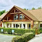 Otel Comfort Lomme 3*