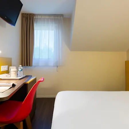 キリアド ウエスト ロム ホテル