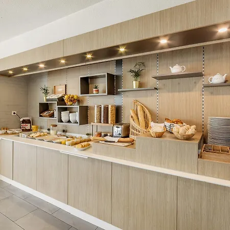 Comfort Lomme Hotel 3*