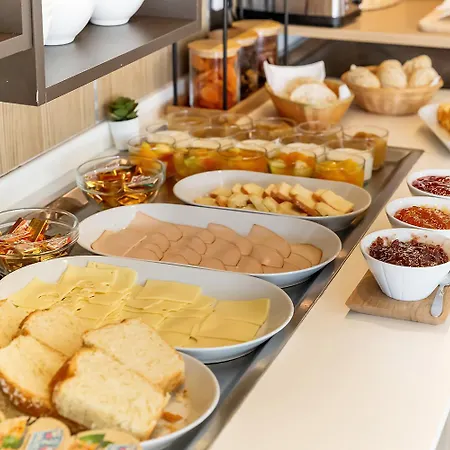 Hotel Comfort Lomme 3*