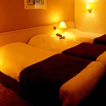 Comfort Lomme فندق 3*