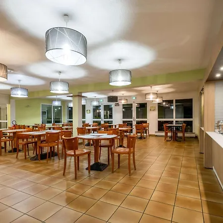 Comfort Lomme Hotel 3*